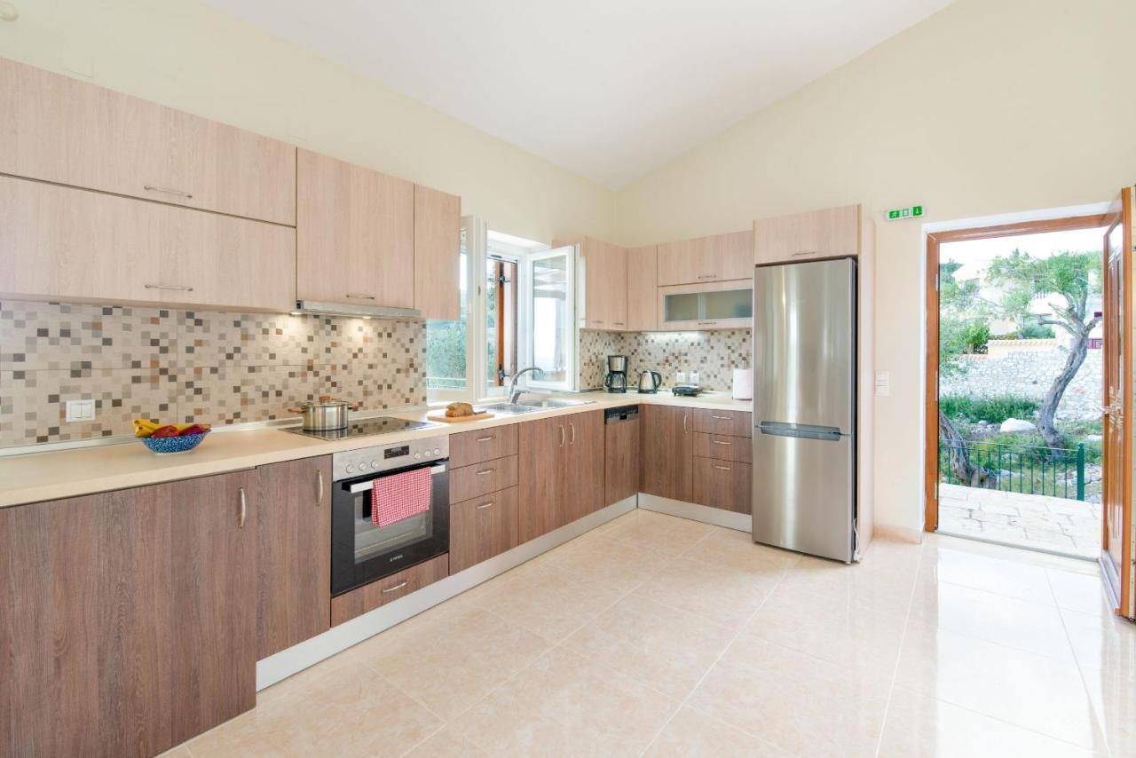 Villa Plagia Гайос Екстериор снимка